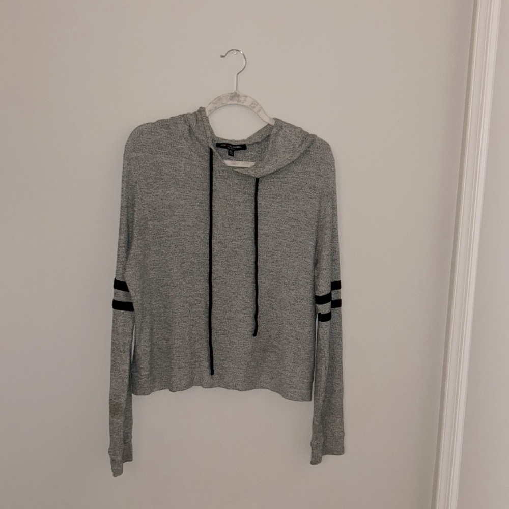 Drawstring cropped hoodie